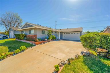 5482 Myra Ave, Cypress, CA 90630